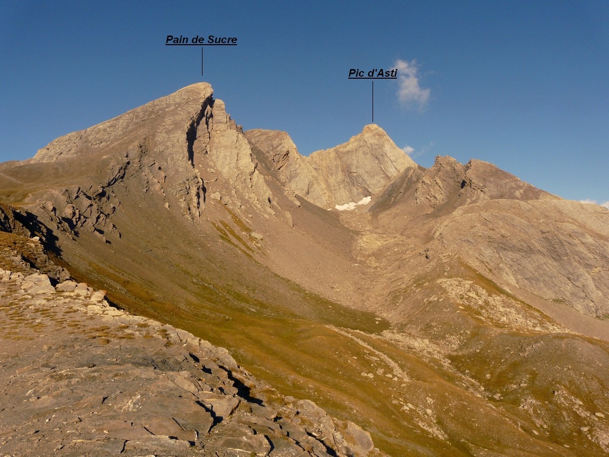 Pain de Sucre et Pic d'Asti