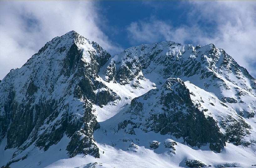 Soum de Marraut et Maucapéra, séparés par le couloir N