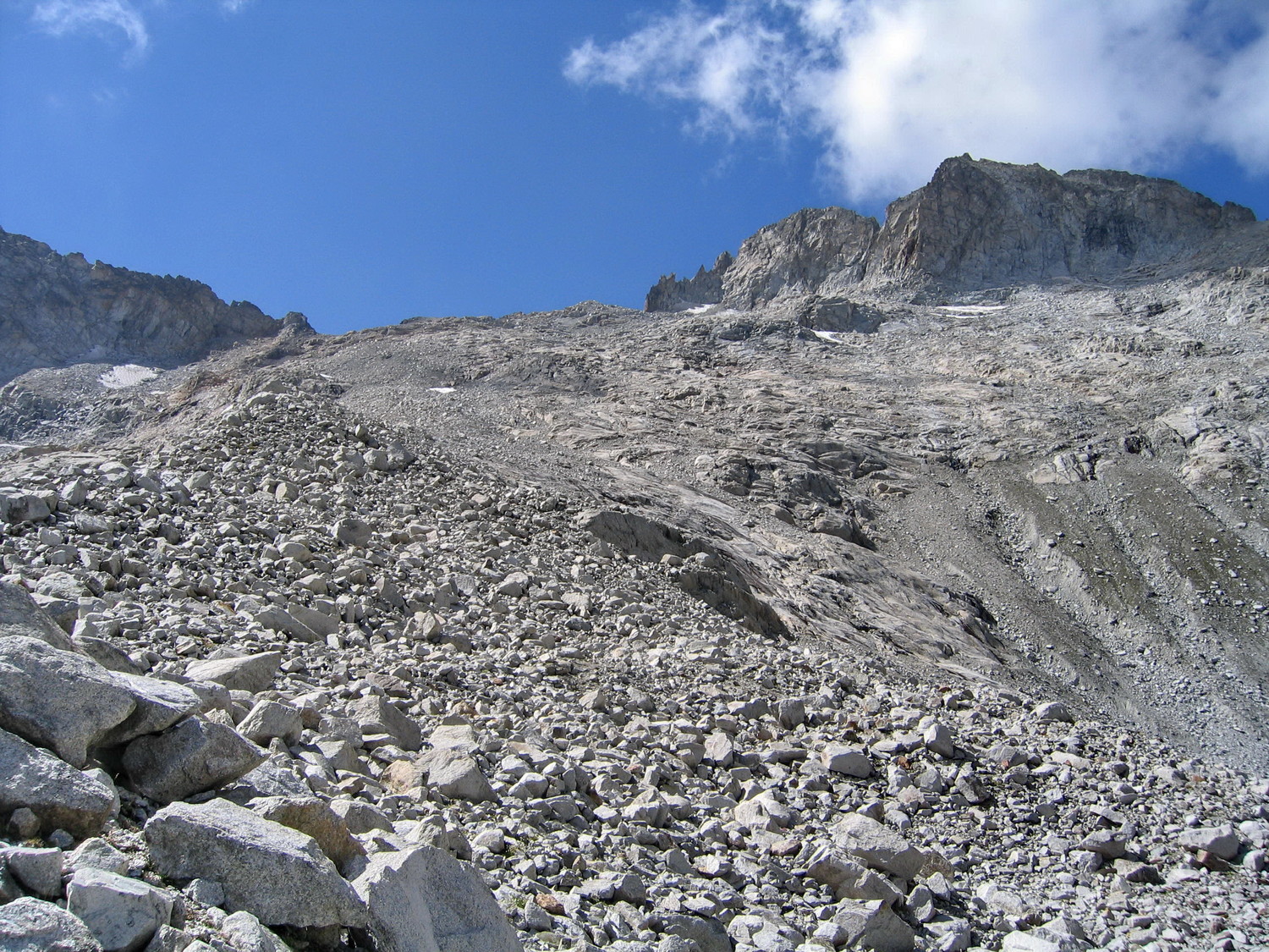 la montée au col de la mariande, du lac
