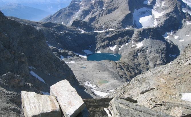 lec d'Ambin - vue depuis la crête qui mène au Mt.Ambin