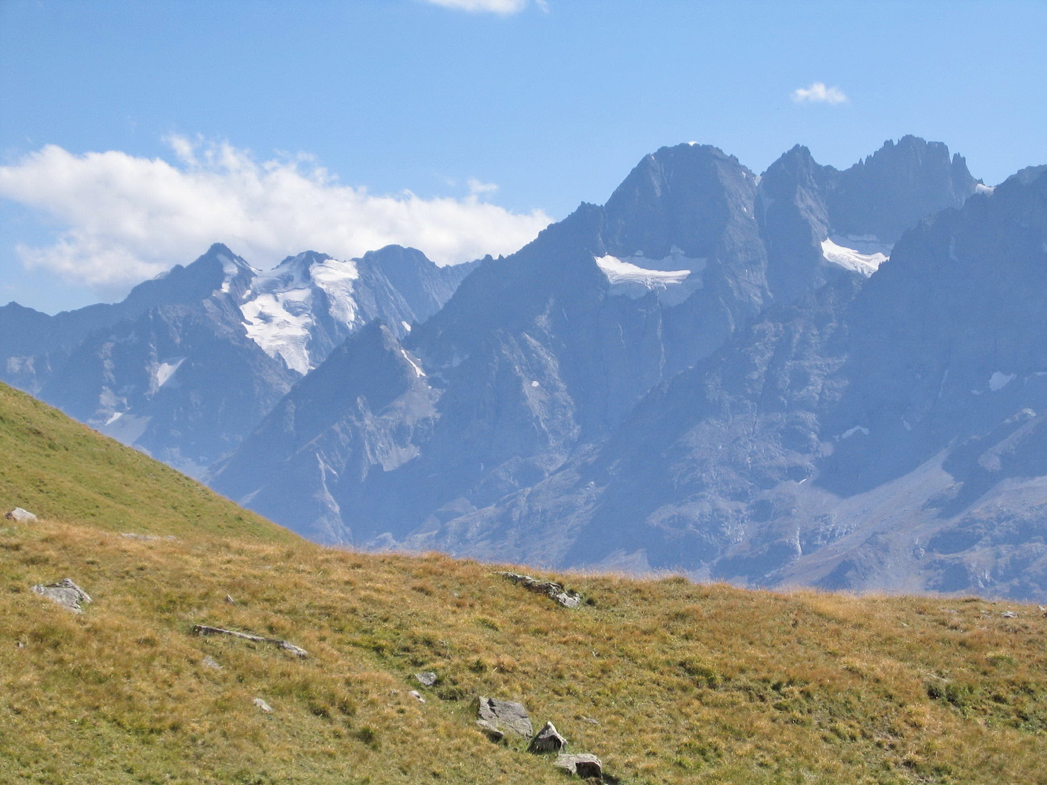 neige cordier et le fauteuil, du cruq des aiguilles