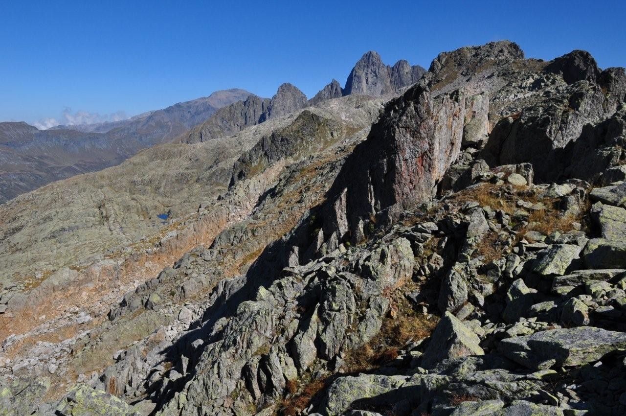 L'Aiguille du Pouce qui surgit