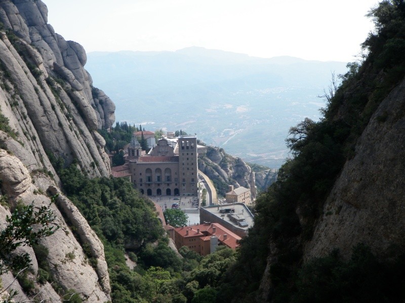 Début de la montée au dessus du monastère