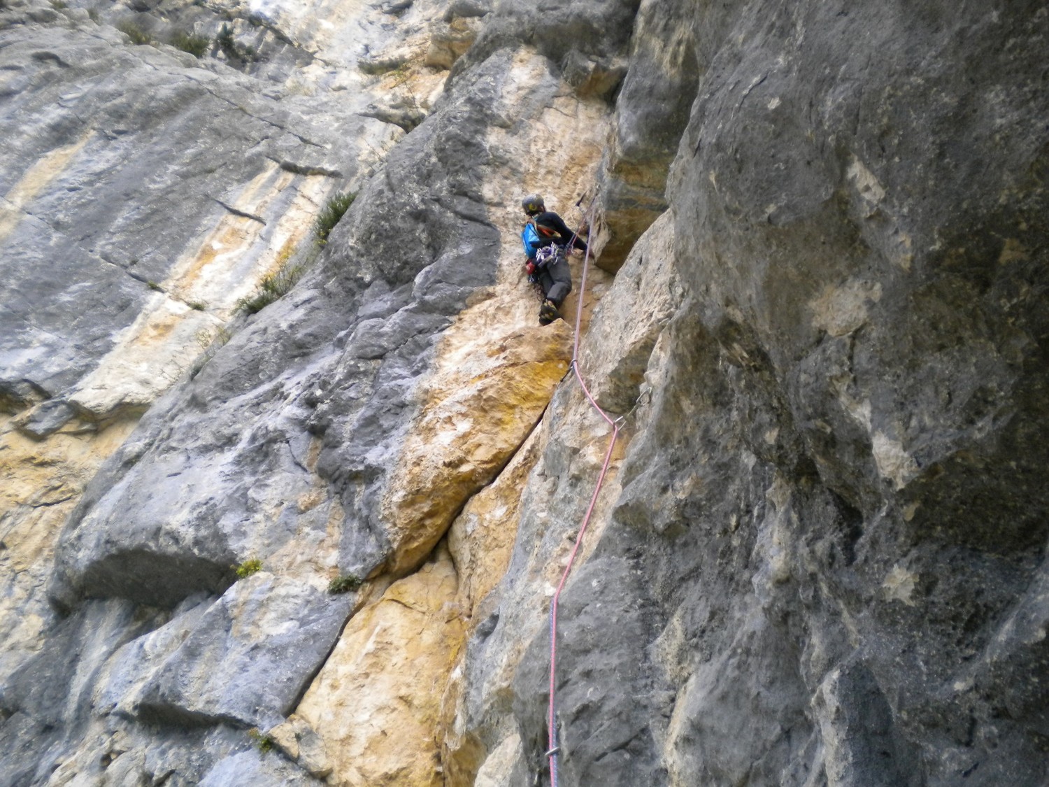 Presles - Marguerite - Belles fissures en 6b+ de L3