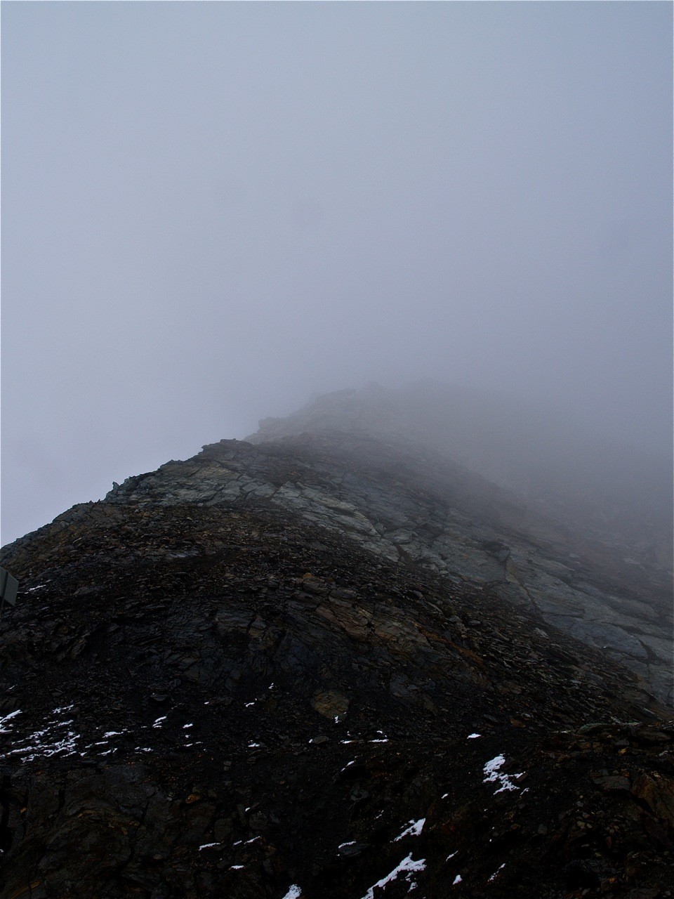 Juste au dessus du télésiège, l'arête pour rejoindre l'arête sud