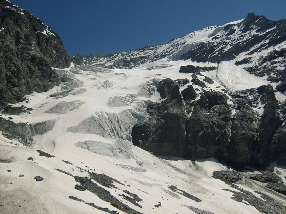 Depuis la moraine se décline tout l'itiniraire glaciaire