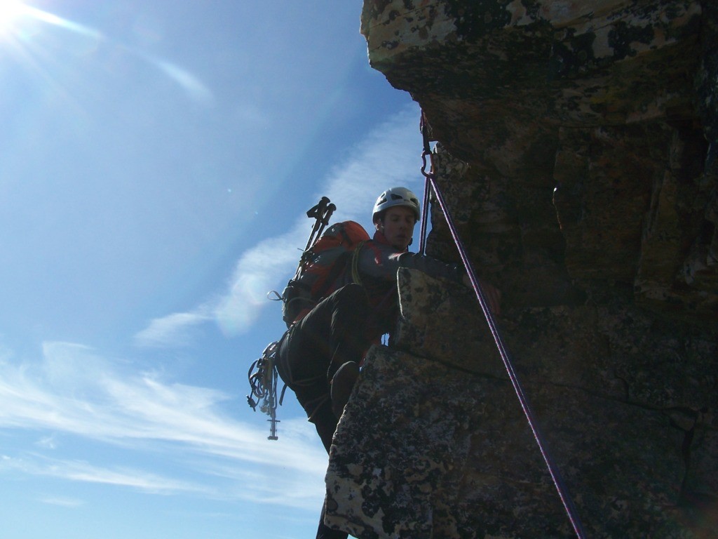 Cheval Blanc, voie Lanfrey, Nico dans le surplomb de L5.
