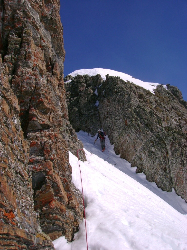 Dans la descente, traversée des arêtes
