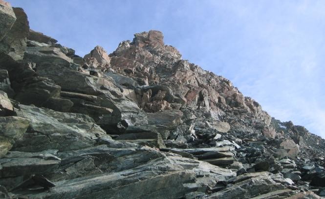 sur la crête rocheuse de Pollux