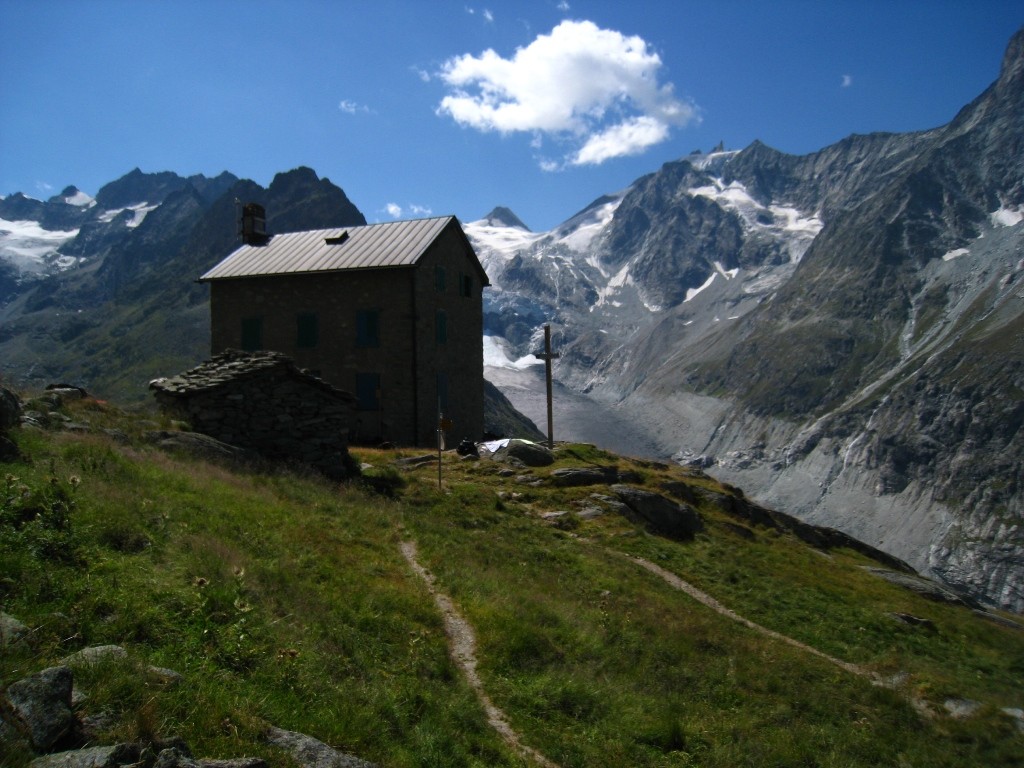Vers le Bivouac du Col Dt Blanche, Bricola