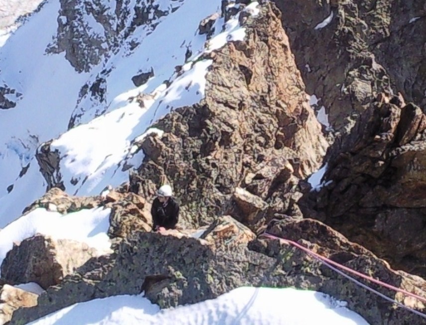 sur l'arête