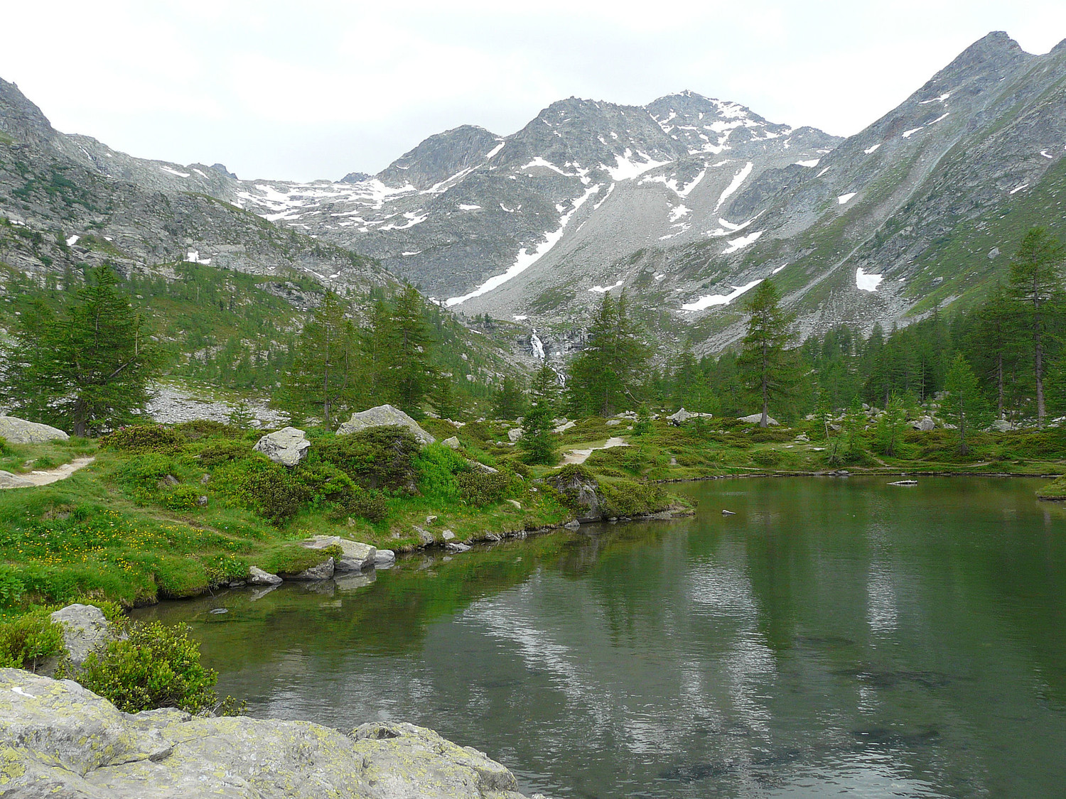 Lac d'Arpy et le Mont Colmet (Vallée d'Aoste)