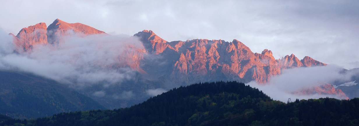 Du Grand Replomb à la Croix de Belledonne depuis la vallée