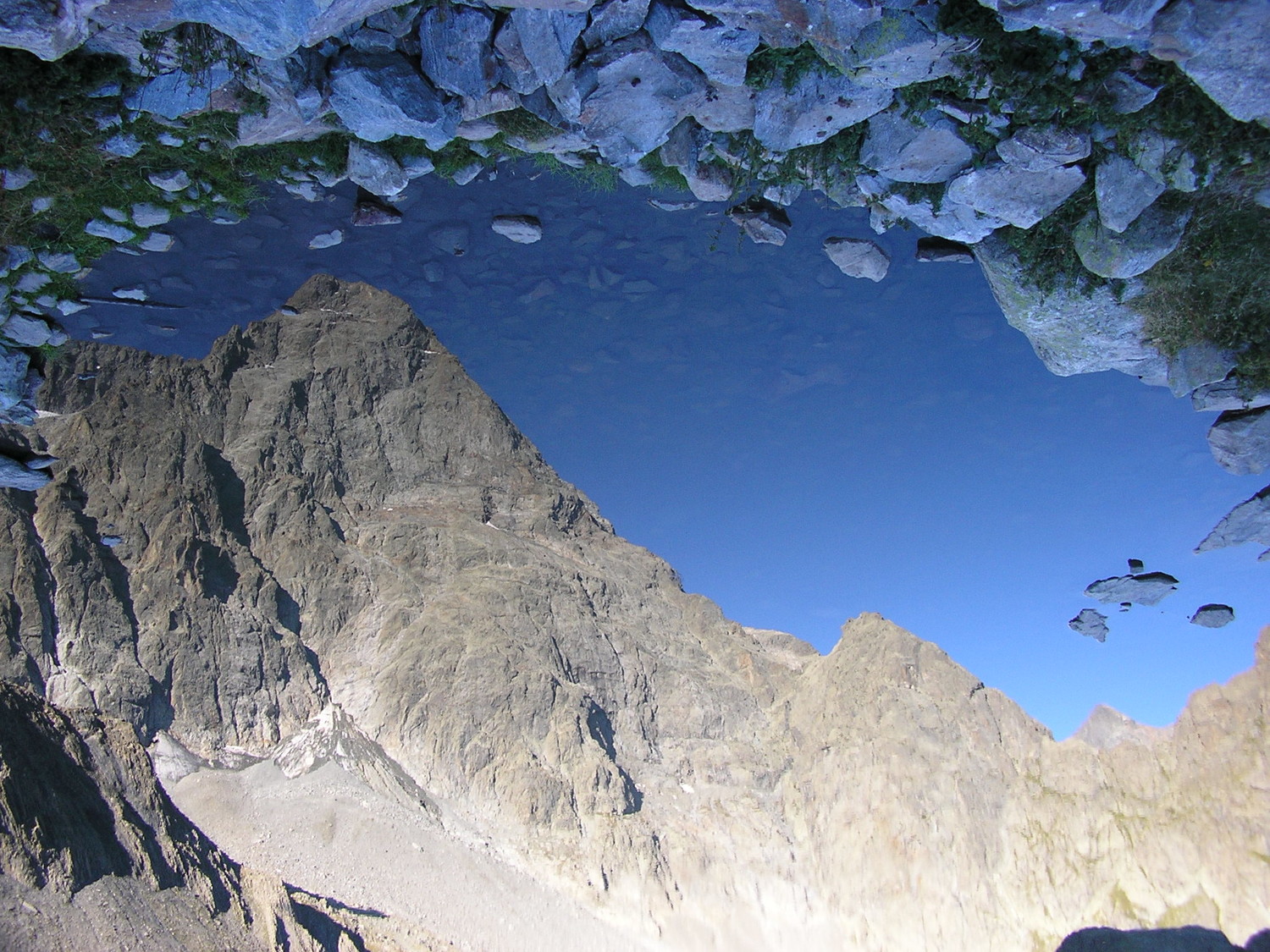 Reflet de l'arête nord du Sirac