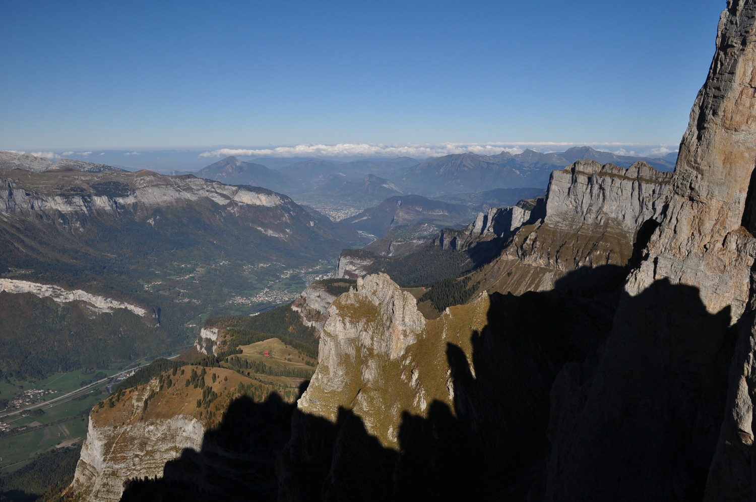 Ombres sur les abimes