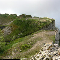 Arrivée du sentier Col de Vence - St Eynard (sur une plateforme de bivouac panoramique)