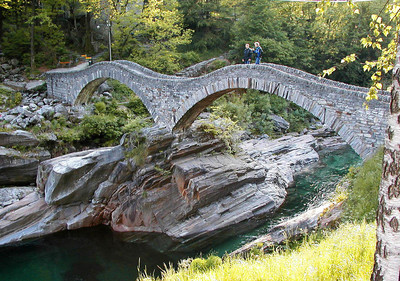 Pont piéton de Lavertezzo