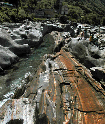Le granit coloré de Lavertezzo