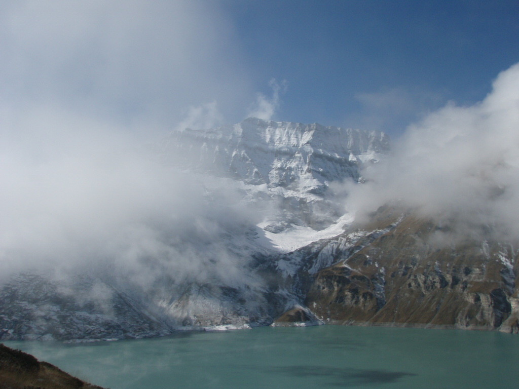 Lac d'Emosson depuis la descente SW du Col de Barberine