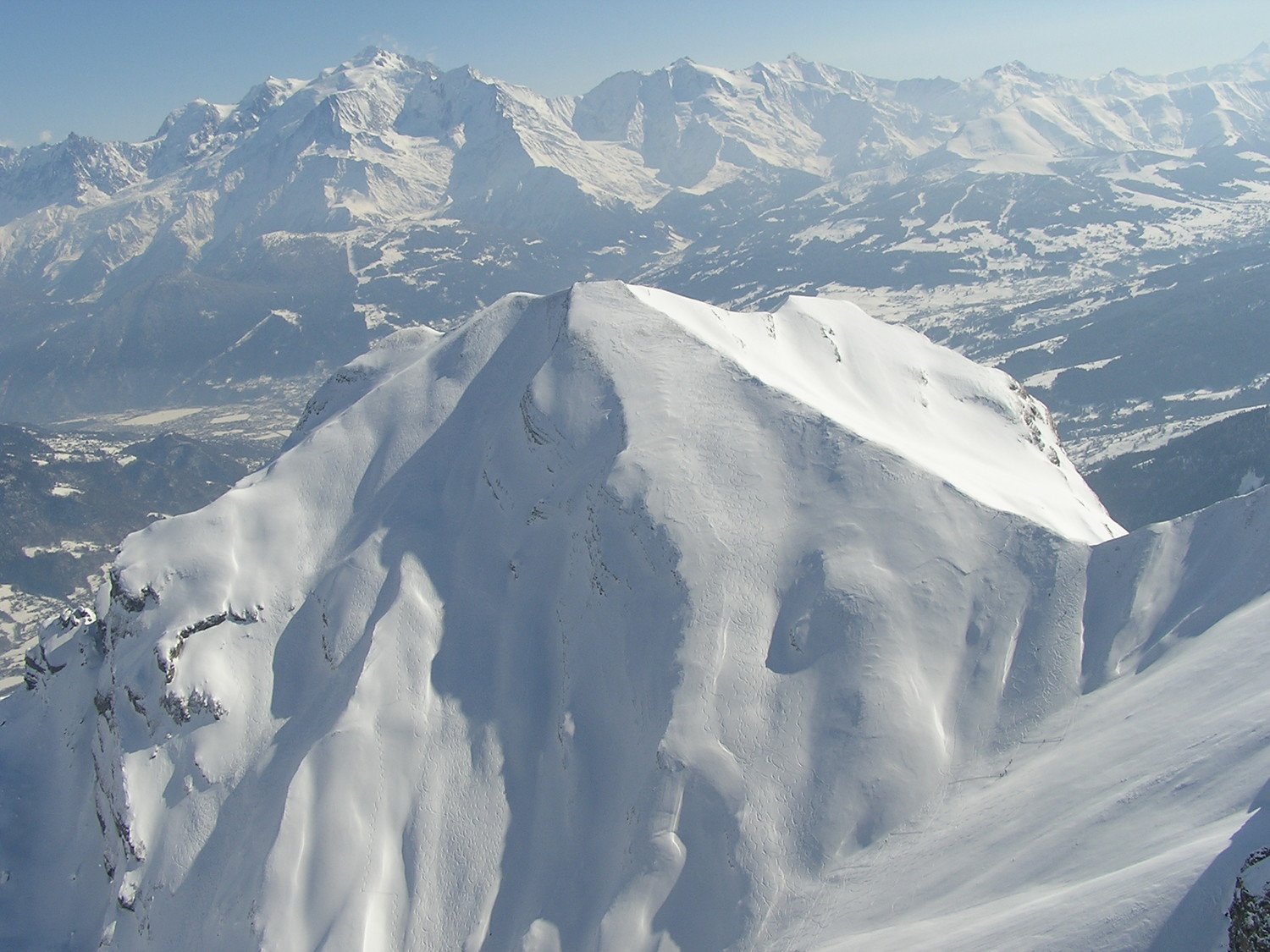 Les 4 tétes et le massif du Mt blanc