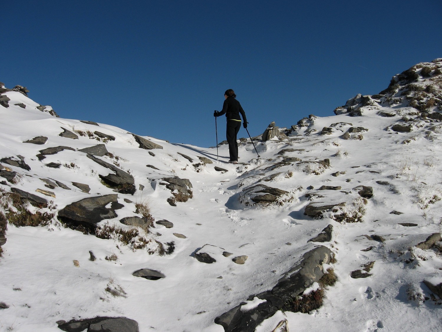 Arrivée au col enneigé