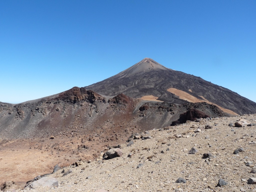 le cratère du Pico Viejo et le Teide