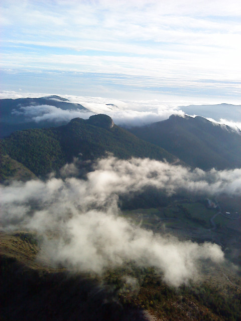 La brume monte