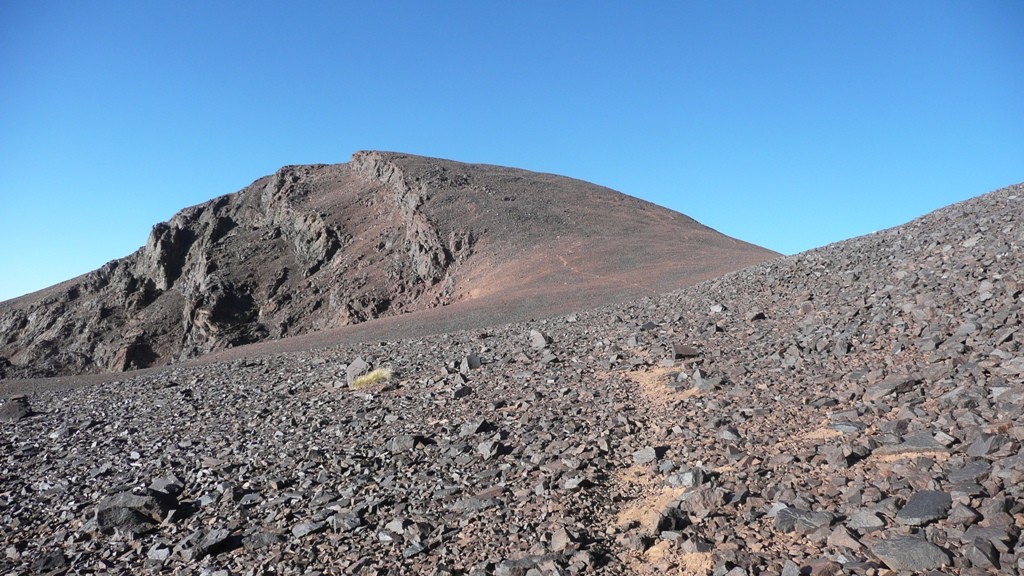 Sommet principal du Ouanoukrim depuis le plateau supérieur