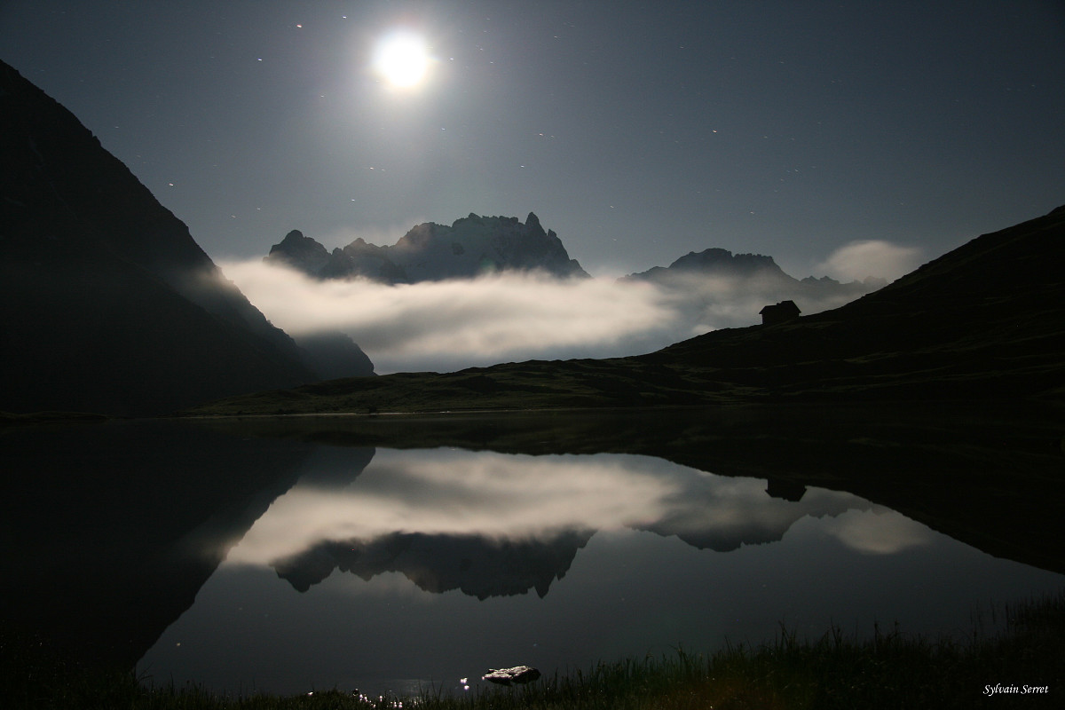 pleine Lune sur la Meije