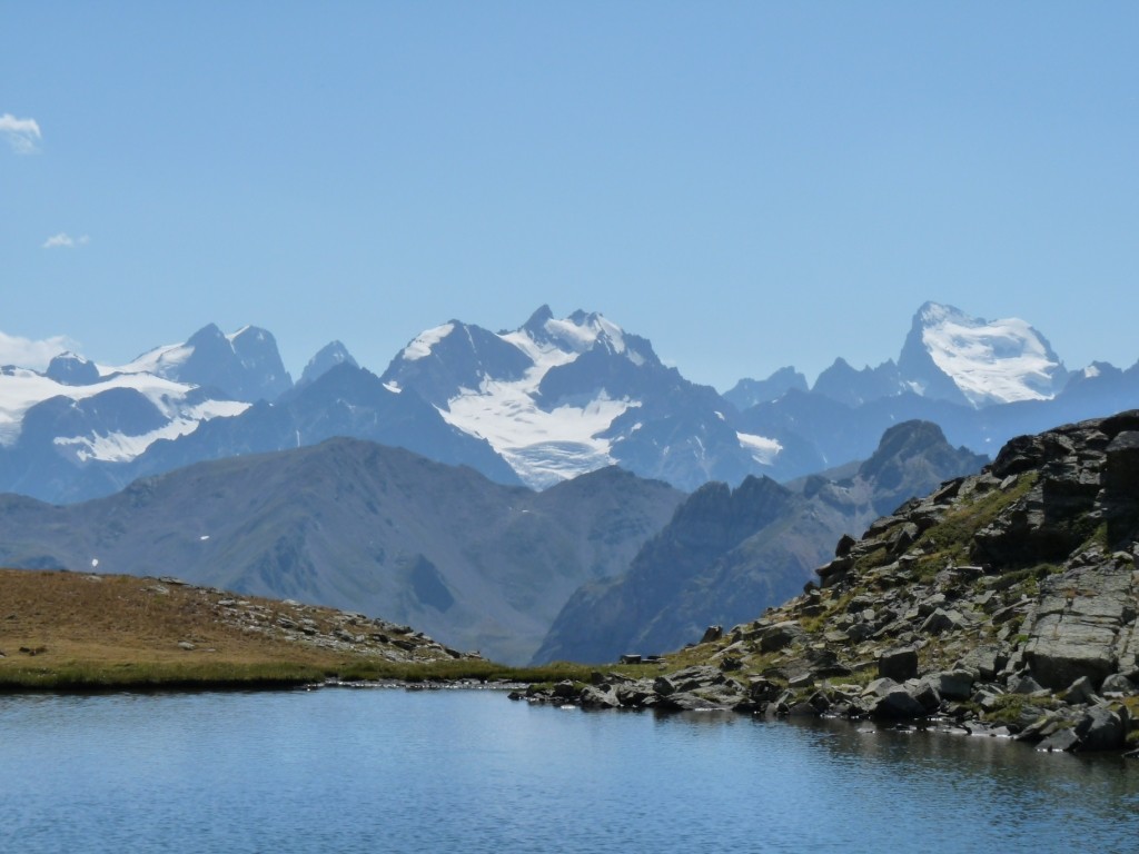 le Lac Serpent et les Ecrins