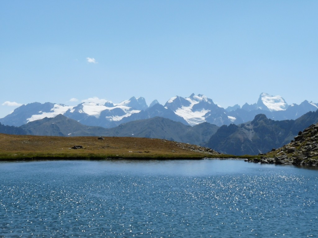 le Lac Serpent et les Ecrins