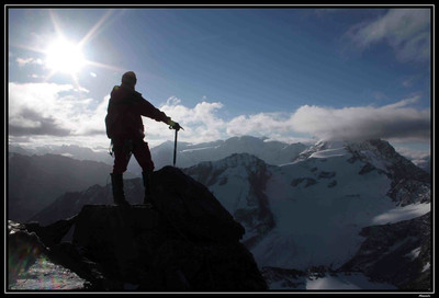 L'alpiniste en contemplation L'alpiniste en contemplation