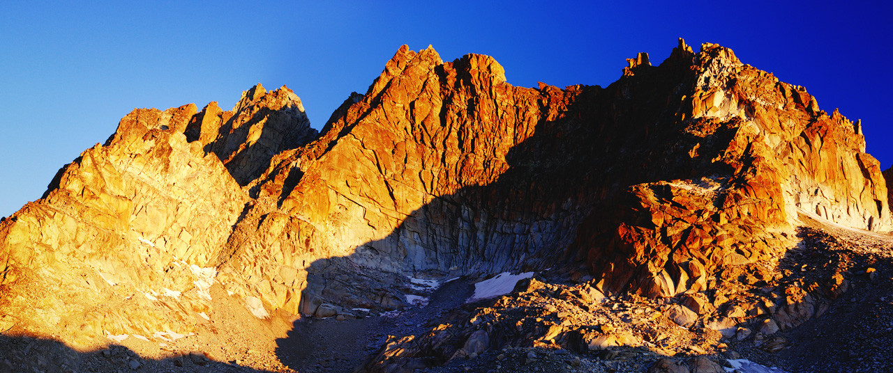 Les Aiguilles Dorées