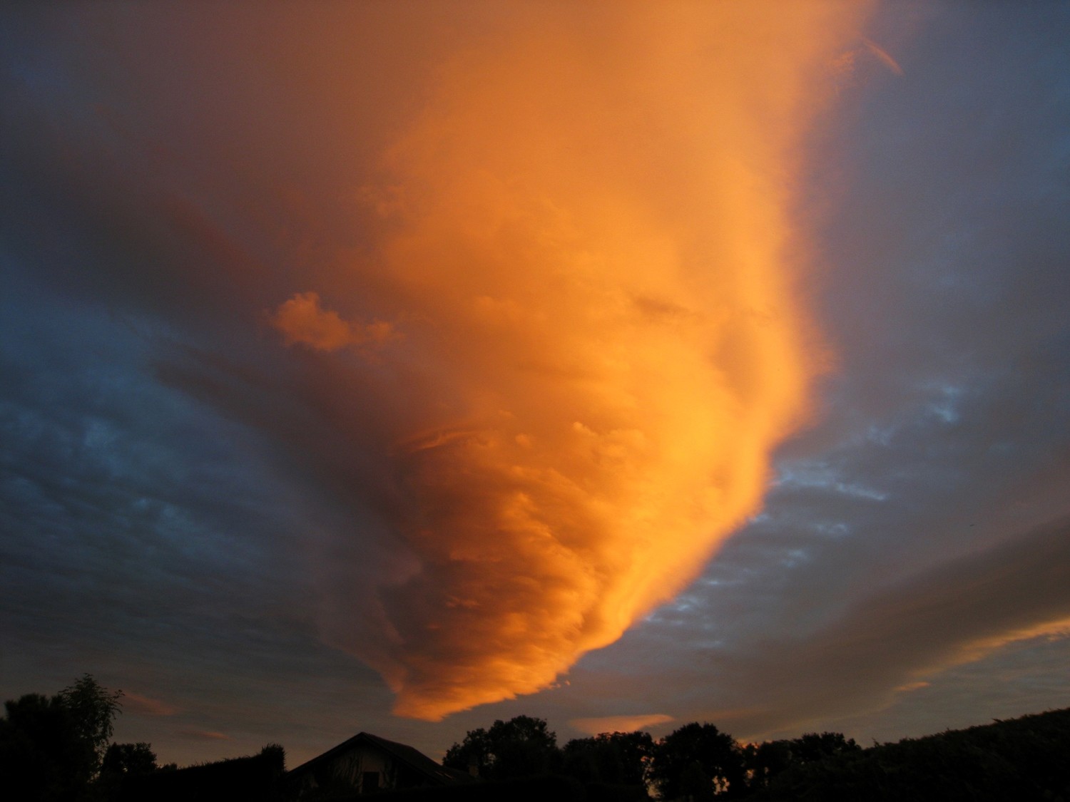 Nuage en entonnoir