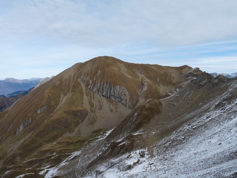 Du côté de Tardevant, on devine le sentier en haut à droite