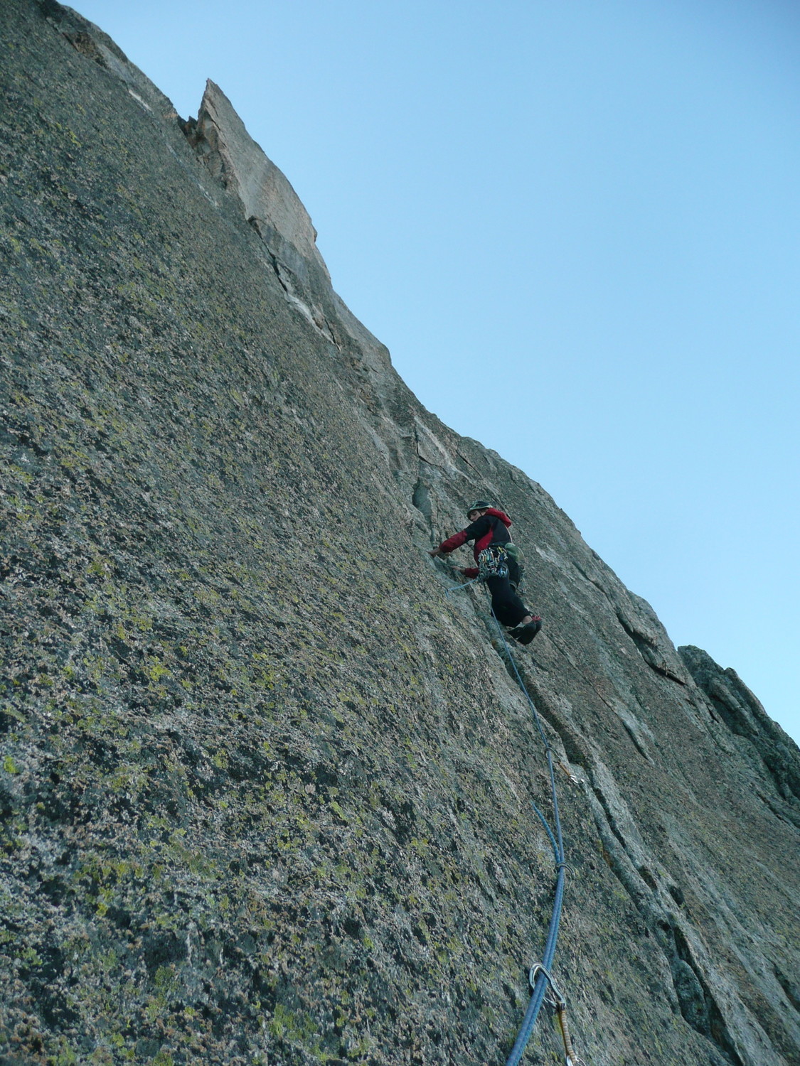 L13, longueur très sculpté en 6a