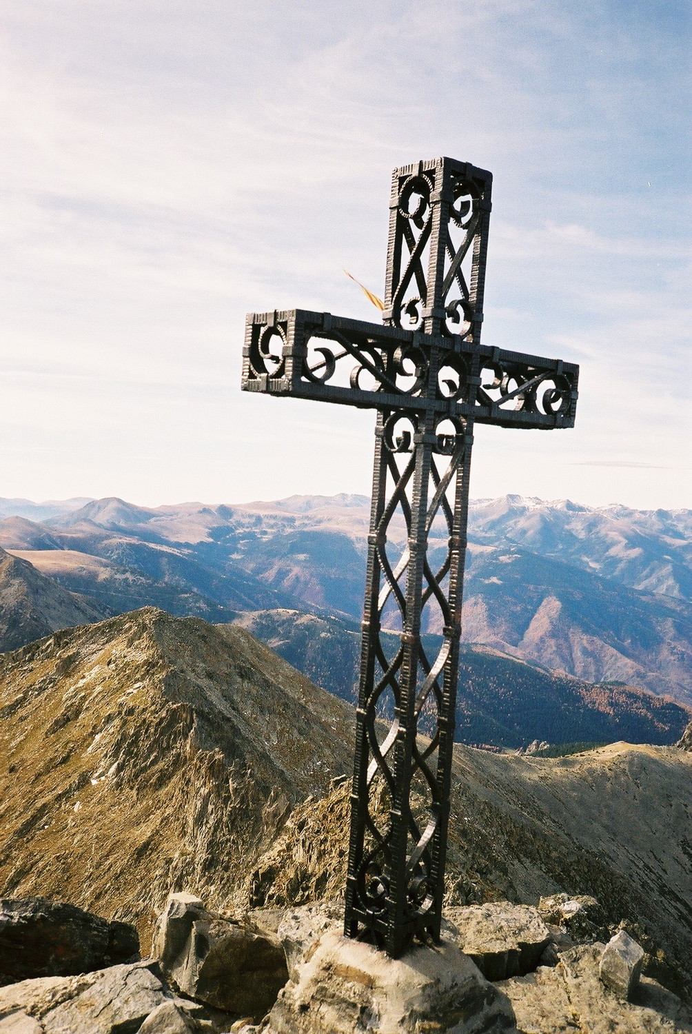 La croix et l'arête
