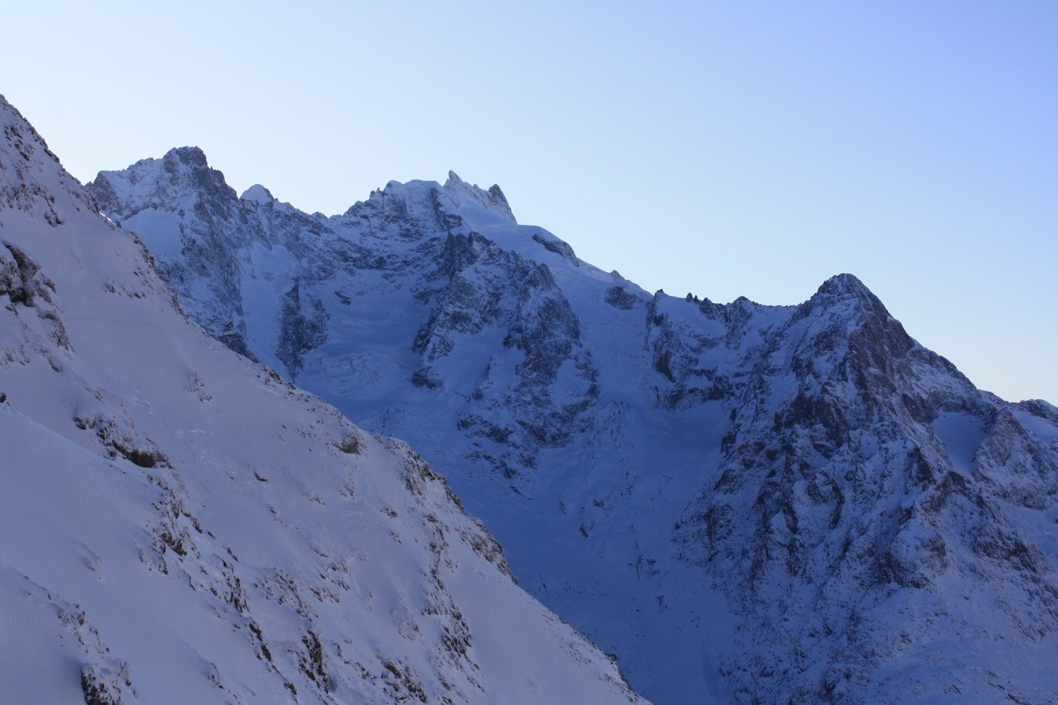 La Meije vue de l'arête N