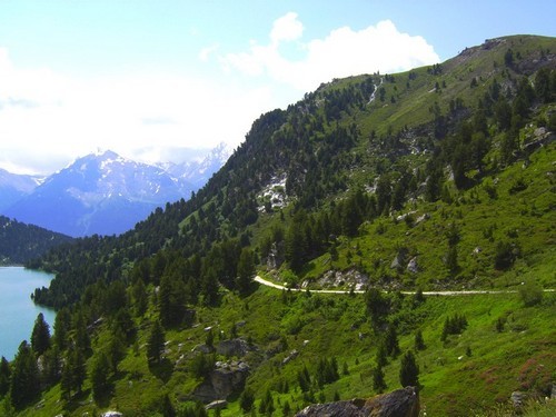 VANOISE_Aussois_sentier longeant et surplombant le Lac Plan d'Amont