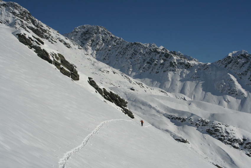 Pointe Rousse, en arrivant au col de la Traversette