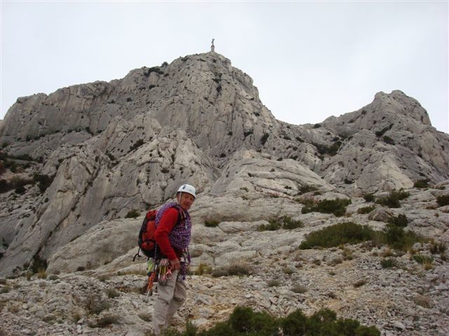 un peu de marche pour rejoindre l'arête du Jardin