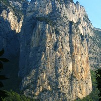 Saoû : Aiguille de la Tour, face S.
