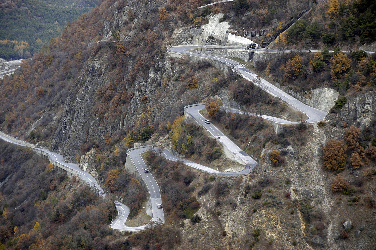 Route d'Anniviers "Contours de Niouc"