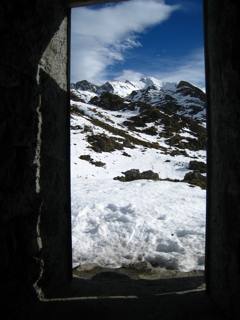 Un petit coup d'oeil par la porte ?
