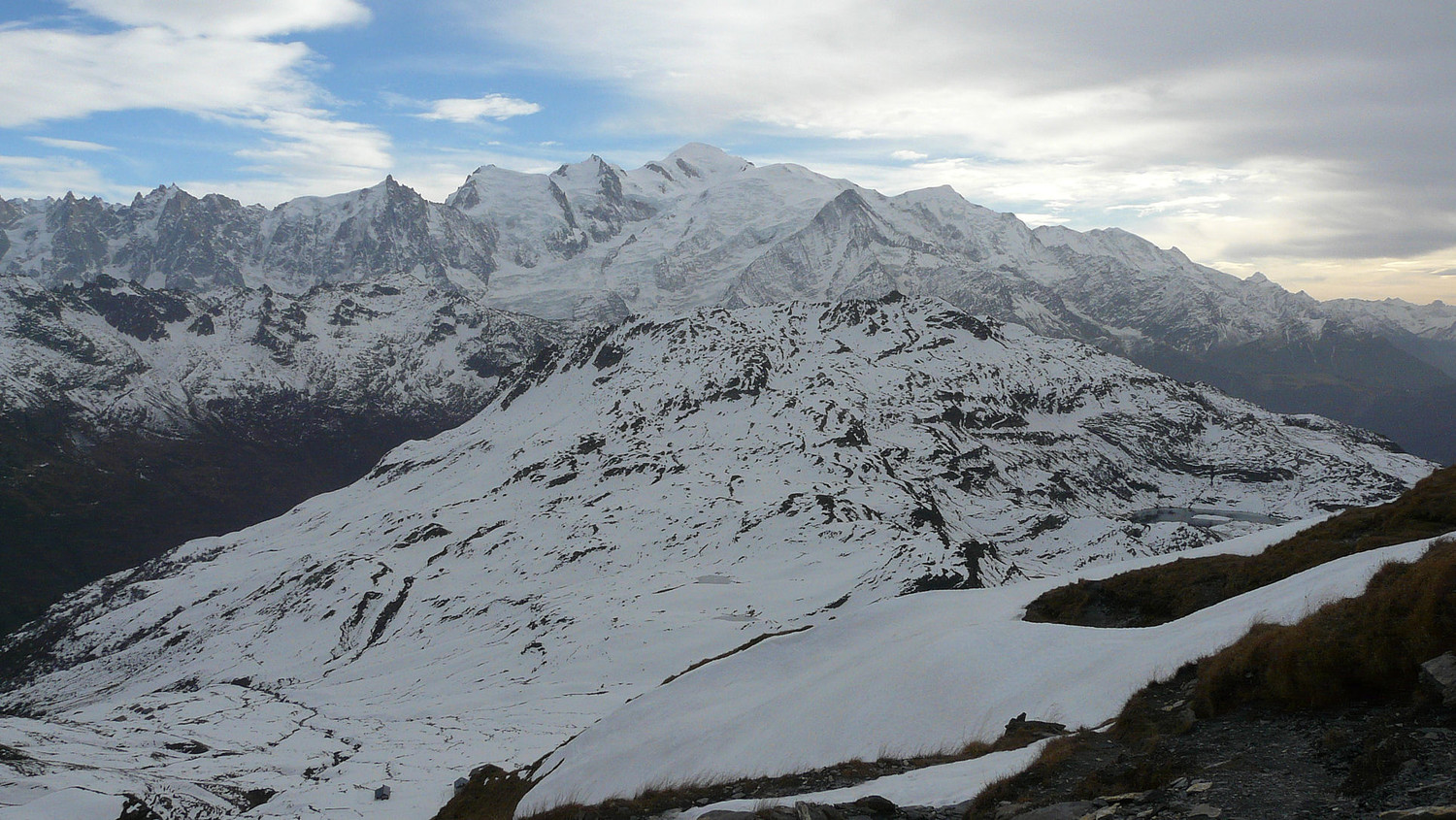 Panorama depuis le col d'Anterne avec Pormenaz au premier plan