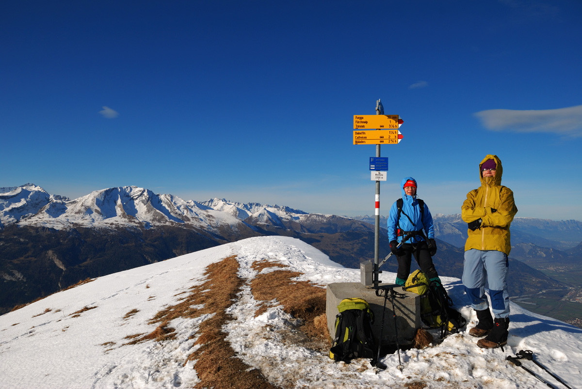 Valérie et Agnès au sommet du Montalin