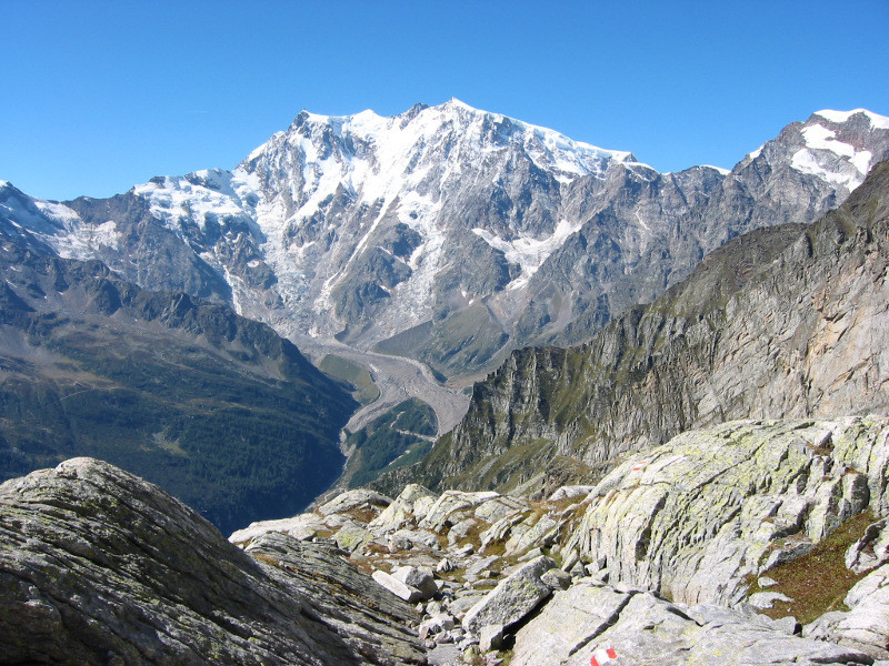 Mont Rose en montant sur le Monte Moro Pass