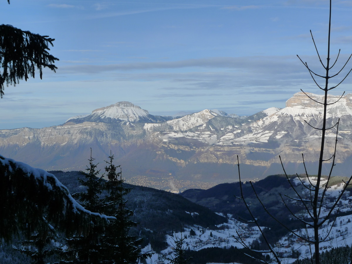 Chartreuse en montant au pré de l'arc