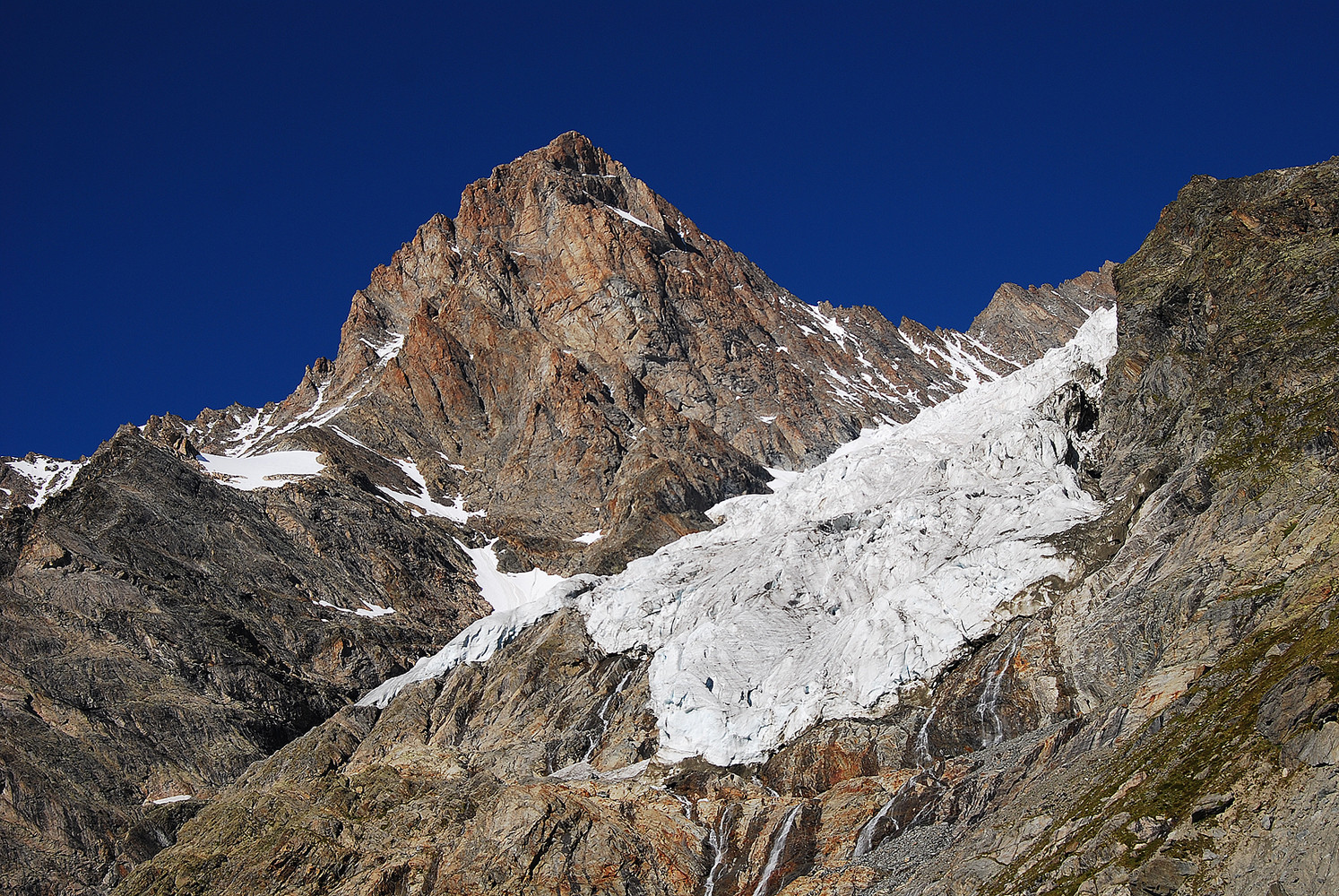 Lo Schreckhorn 4078 m versante S.