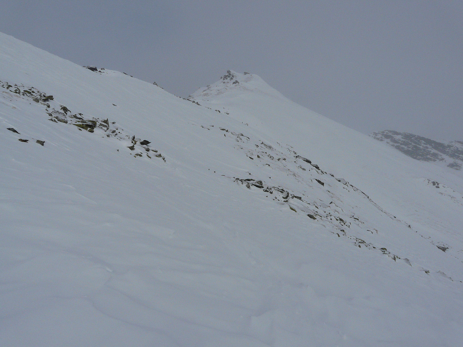 Tête d'Eifra (val d'Aoste) l'antécime à vrai dire, le sommet est juste derrière